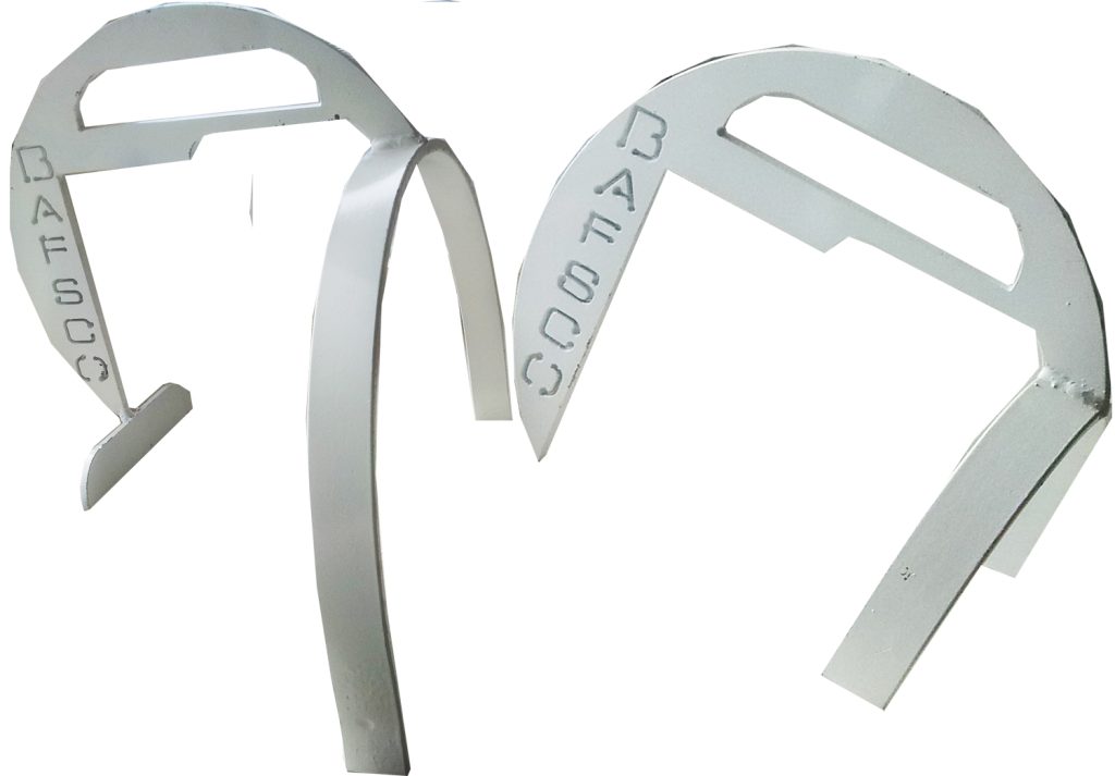 6-inch Gated Pipe Caplock - White